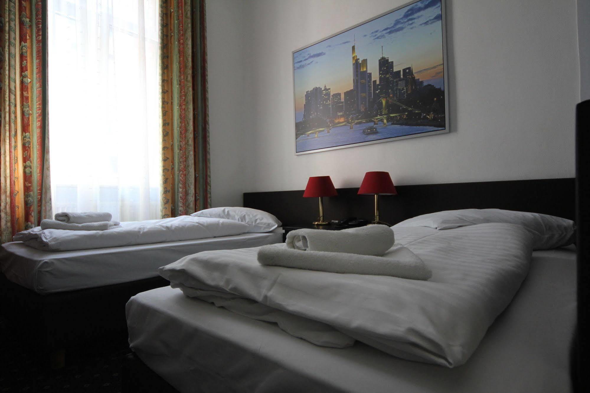 Carlton Hotel Frankfurt nad Mohanem Exteriér fotografie