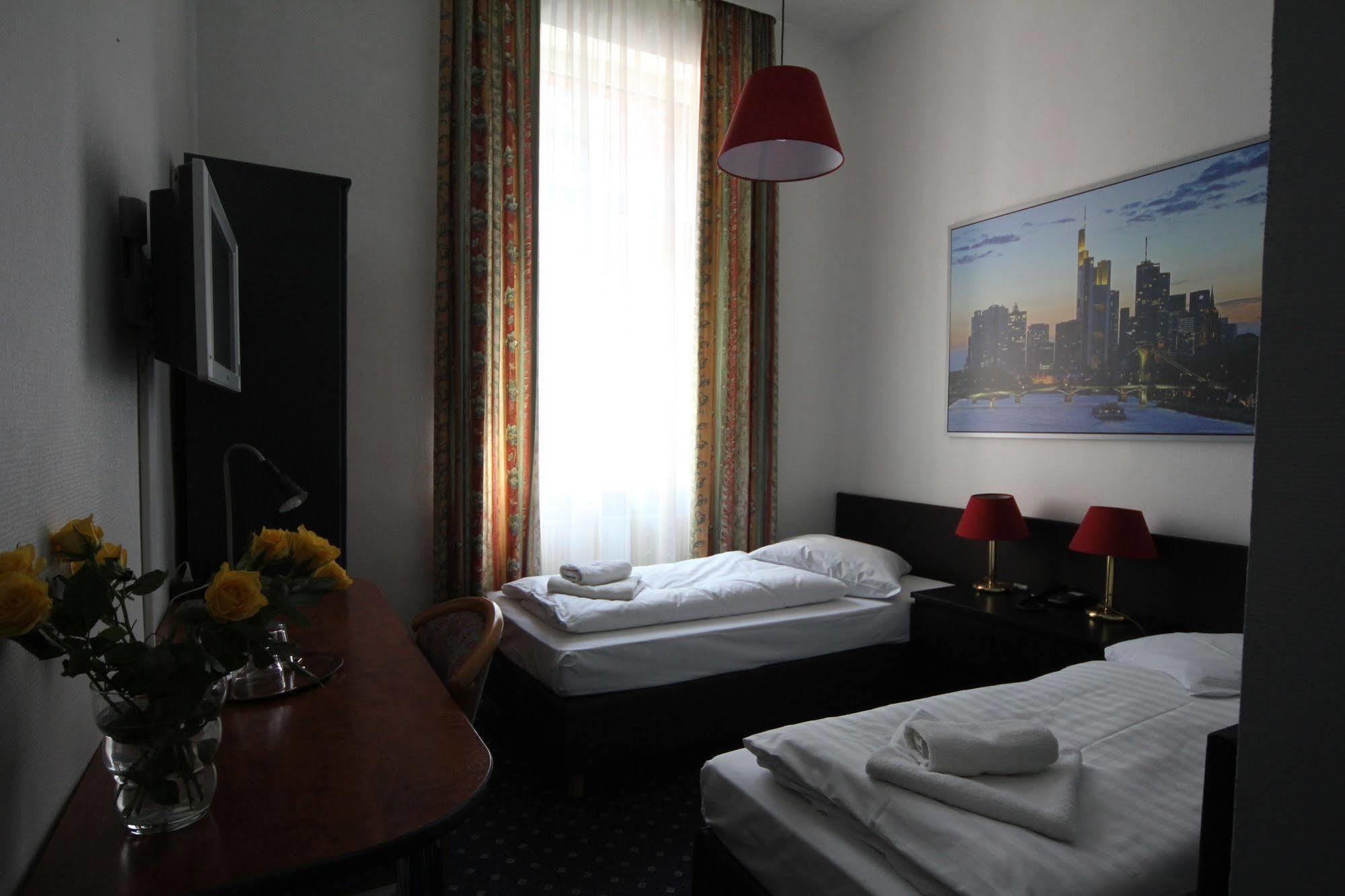 Carlton Hotel Frankfurt nad Mohanem Exteriér fotografie